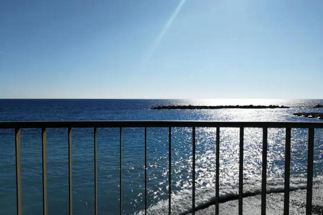 Maison Du Port Vieux Lägenhet Sanremo Exteriör bild