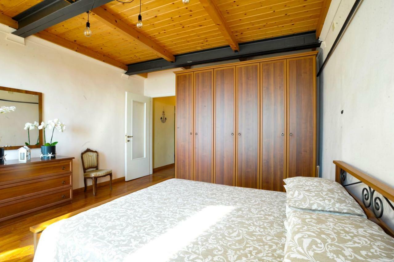 Maison Du Port Vieux Lägenhet Sanremo Exteriör bild